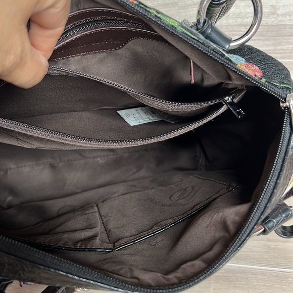 Mellow World Flower Garden Hand Beaded Tapestry Purse-Crossbody - Picture 8 of 13